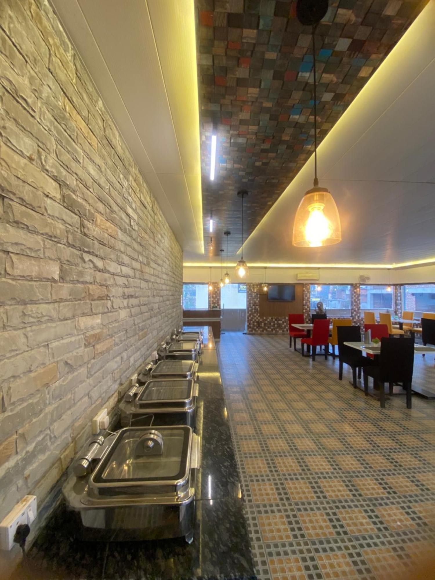 Hotel Mj Hills Rishīkesh Esterno foto