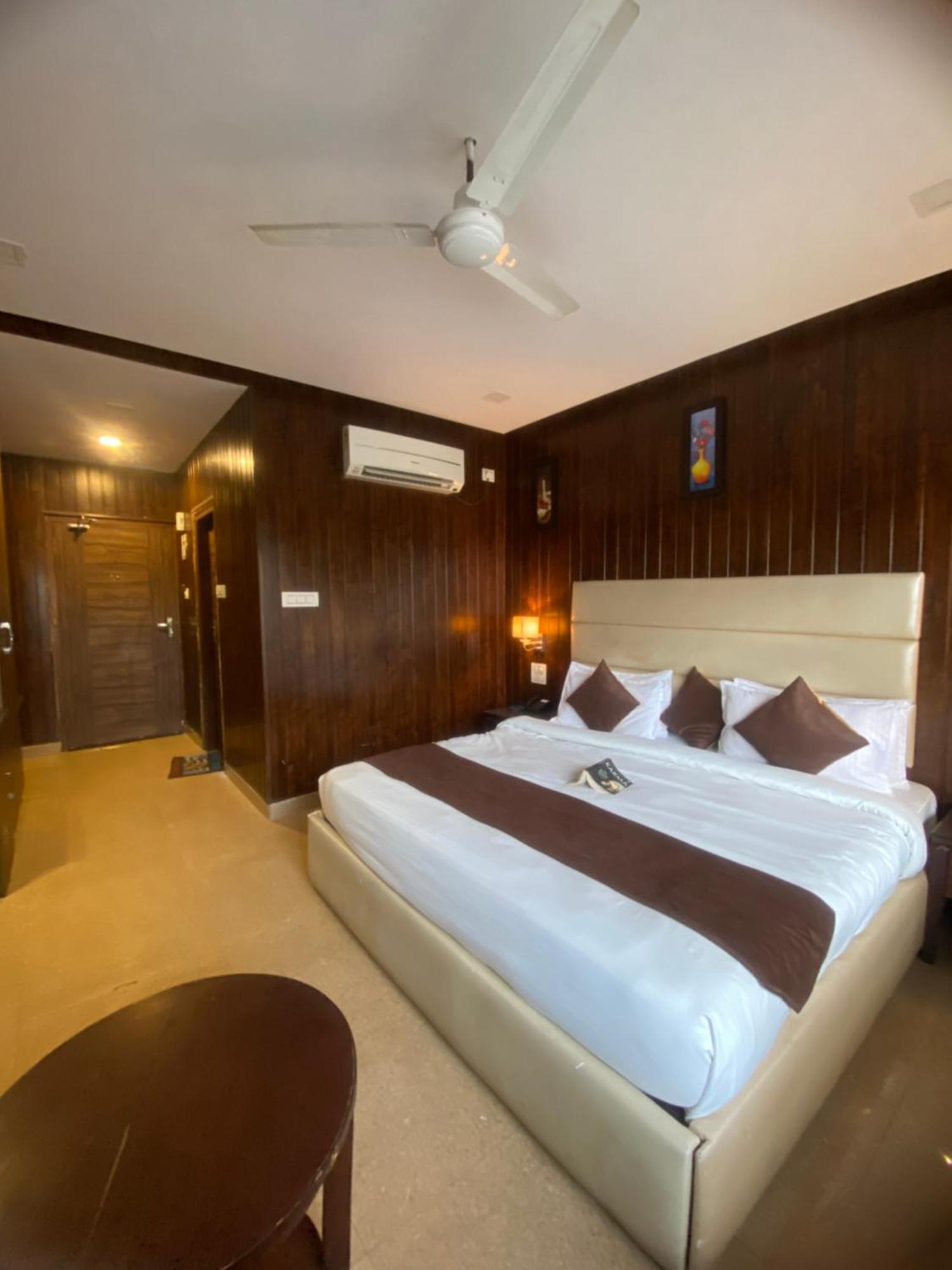 Hotel Mj Hills Rishīkesh Esterno foto