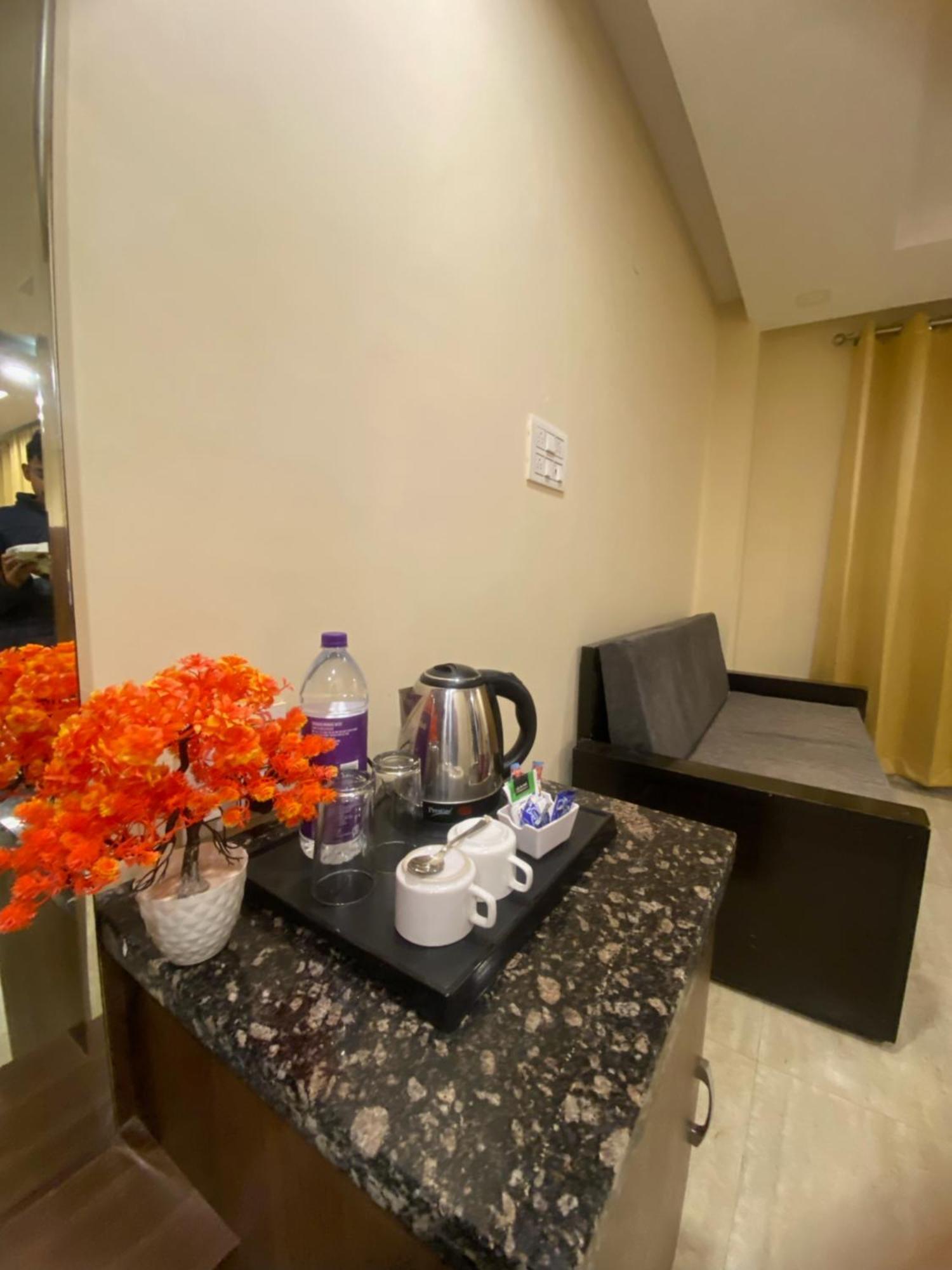 Hotel Mj Hills Rishīkesh Esterno foto